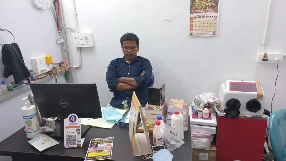 Gauravani Dental Clinic Image 5